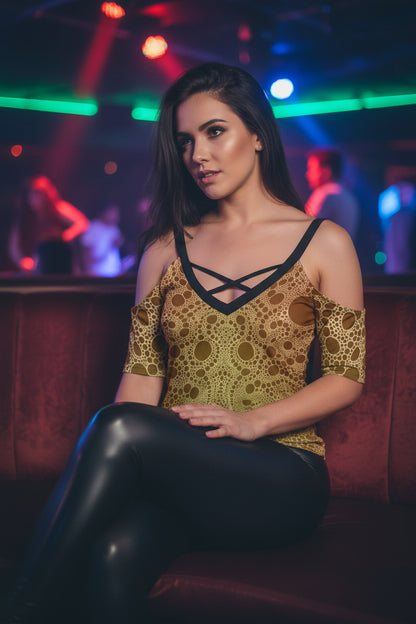 Lost in Circles Sunset All-Over Print Women's Cold Shoulder T-shirt With Criss Cross Strips