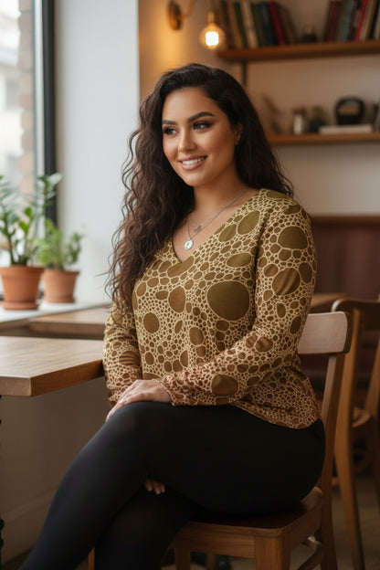 Lost in Circles Sunset All-Over Print Women's V-neck T-shirt With Curved Hem(Plus Size)